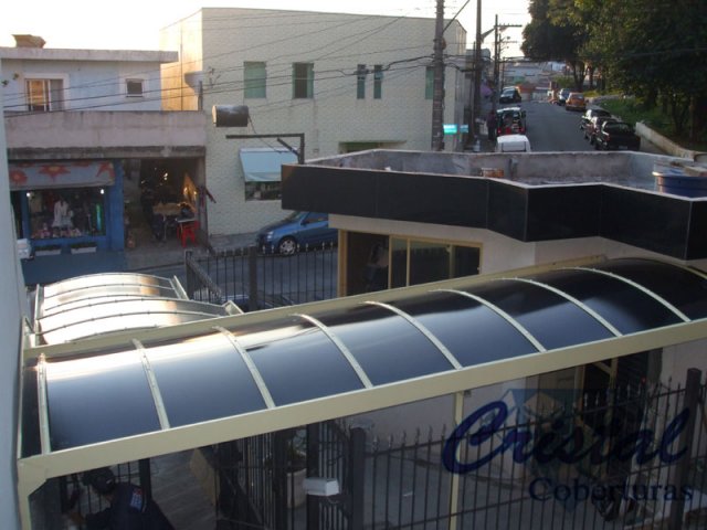 Cobertura Policarbonato Alveolar - Condominio (Hall)