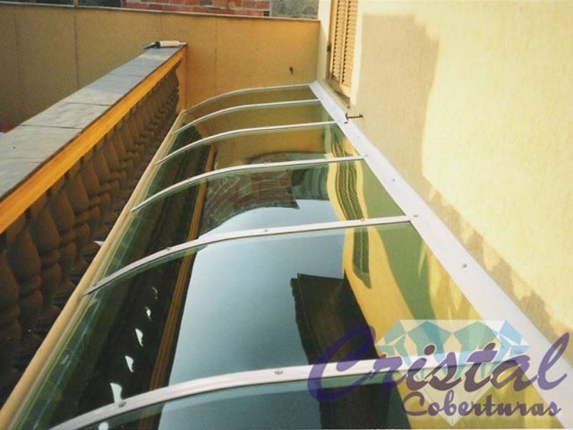 Área Lavanderia - Policarbonato Compacto