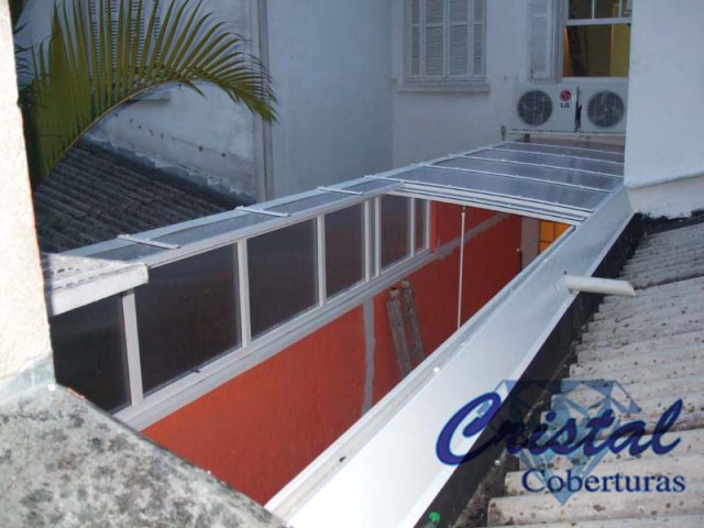 Cobertura Policarbonato Alveolar - Corredor