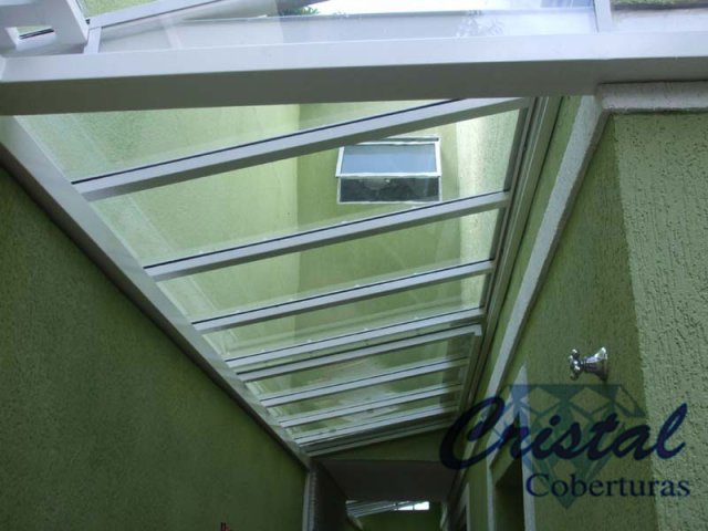 Cobertura em Vidro - Corredor